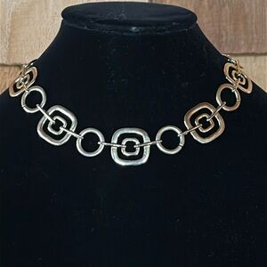 Vintage Trifari gold tone square circle necklace